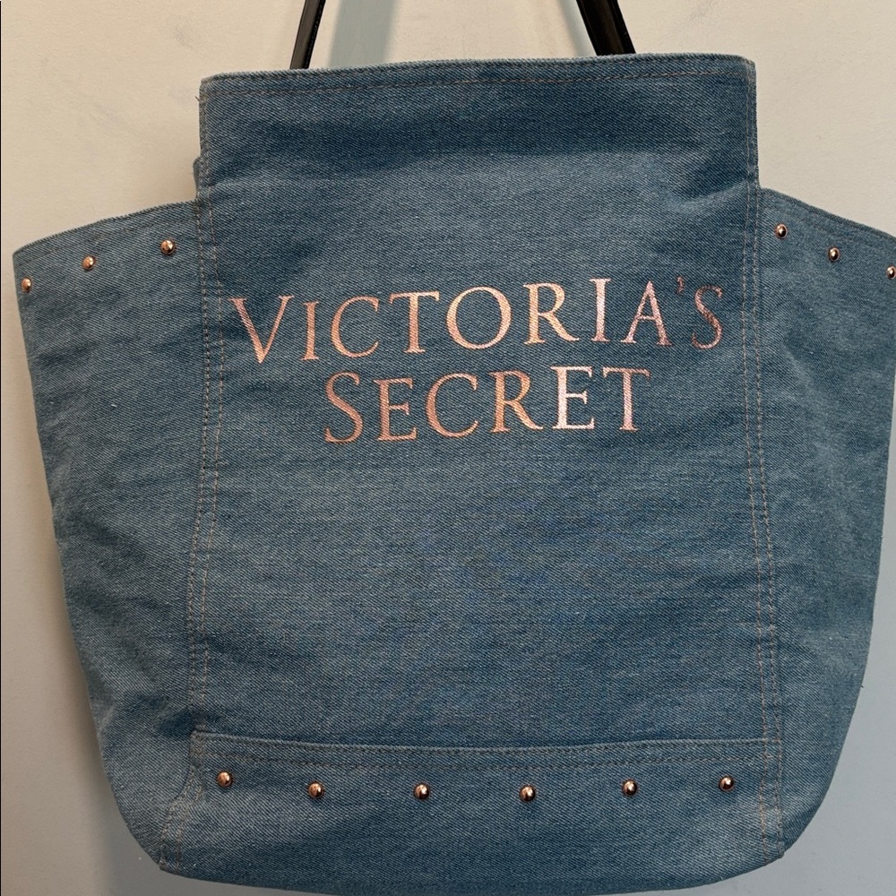 Victoria’s Secret Denim Blue Tote Black Straps Stud Detail Logo Bag - Picture 5 of 15